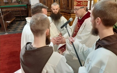 Święcenia u kapucynów. Być z tymi, którzy źle się mają