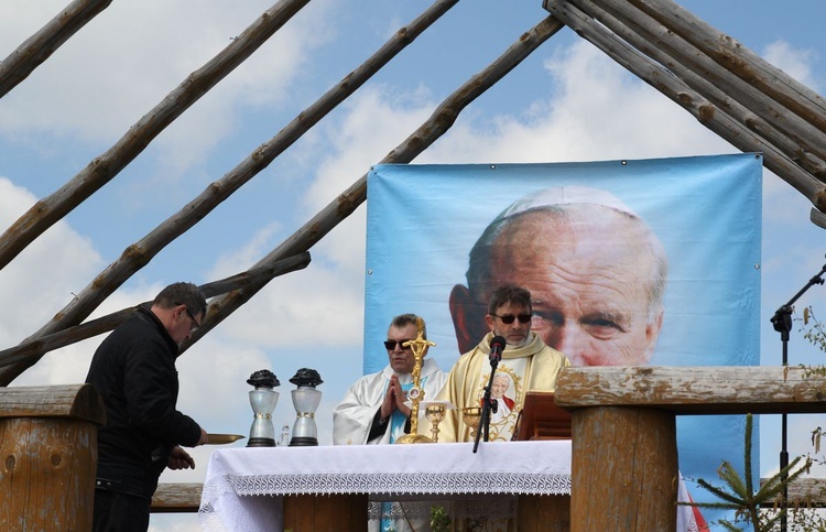 Nabożeństo fatimskie i papieskie urodziny na Bendoszce - 2020