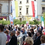 Wadowice. Msza św. z okazji setnej rocznicy urodzin św. Jana Pawła II