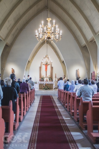 Złoty jubileusz przyjęcia I Komunii Świętej bpa Marka Mendyka