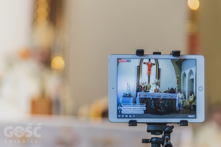 Złoty jubileusz przyjęcia I Komunii Świętej bpa Marka Mendyka