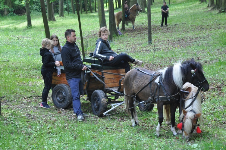 Pielgrzymka miłośników koni na Górę Świętej Anny