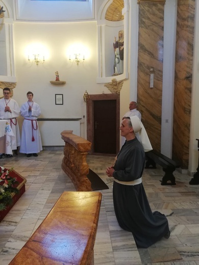 Nowa Ruda Słupiec. Wybrała życie pustelnicze przy sanktuarium