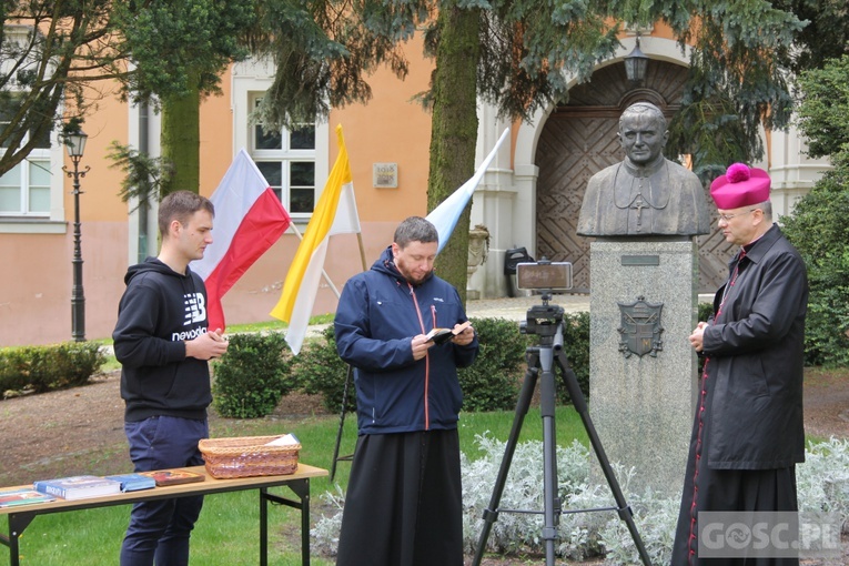 LIVE z biskupem w Paradyżu
