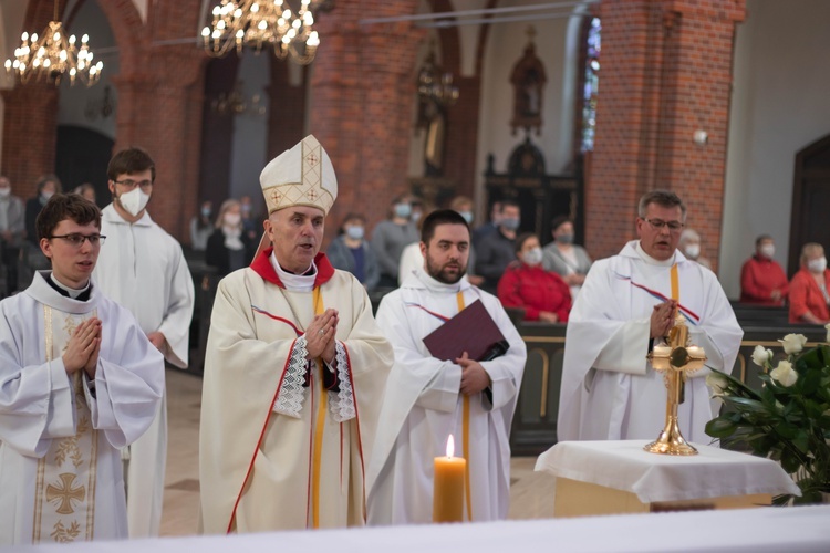 Wprowadzenie relikwii św. Jana Pawła II w Bobrku