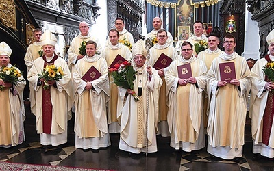 Gdański Kościół wzbogacił się o pięciu nowych, pełnych Bożego zapału kapłanów.