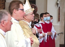 ▲	Polecajmy opiece świętego z Wadowic świat i naszą ojczyznę w czasie pandemii.