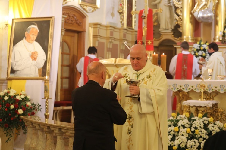 Obchody 100. urodzin św. Jana Pawła II w bazylice w Hałcnowie