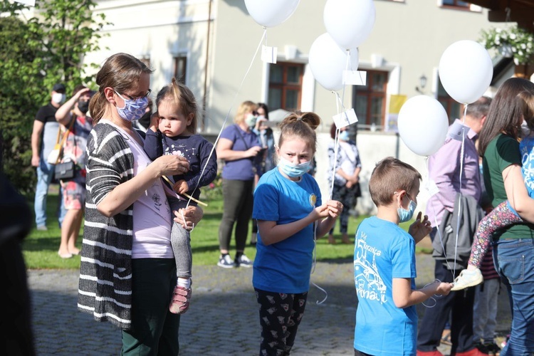 Obchody 100. urodzin św. Jana Pawła II w bazylice w Hałcnowie