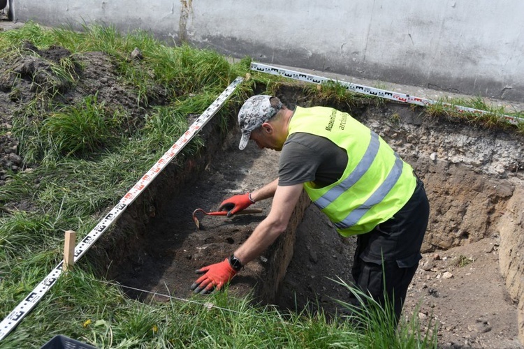 Prace archeologiczne przy kościele Świętego Ducha w Bytomiu