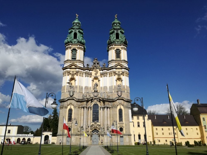 Pielgrzymka księży do krzeszowskiego sanktuarium 