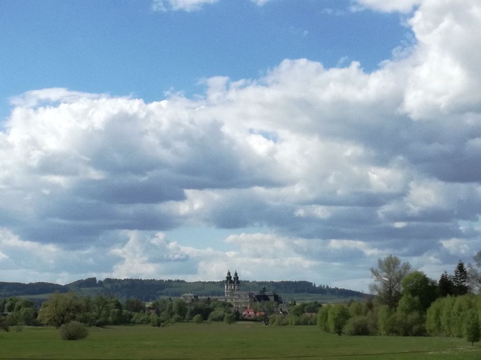 Pielgrzymka księży do krzeszowskiego sanktuarium 