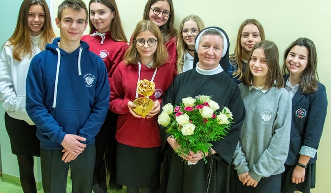 Złote odznaki jakości dla katolickich liceów