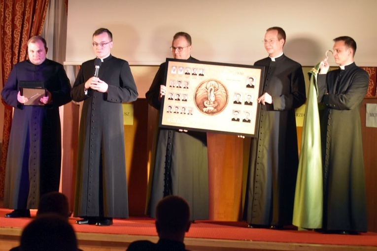 Pożegnanie diakonów w świdnickim WSD