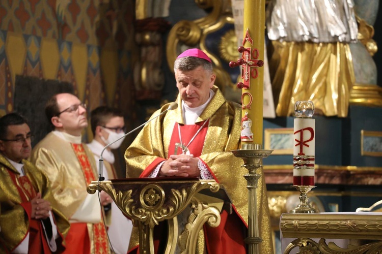 Bp Roman Pindel zachęcił do podsumowania odpowiedzi na wezwania, jakie kierował w Żywcu 25 lat temu papież