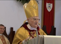 Abp Henryk Hoser przestrzegał przed niebezpieczeństwami czyhającymi na kapłańskiej drodze.