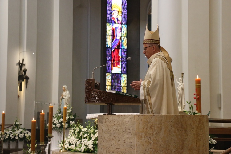 Katowice. Jubileusze małżeńskie w katedrze