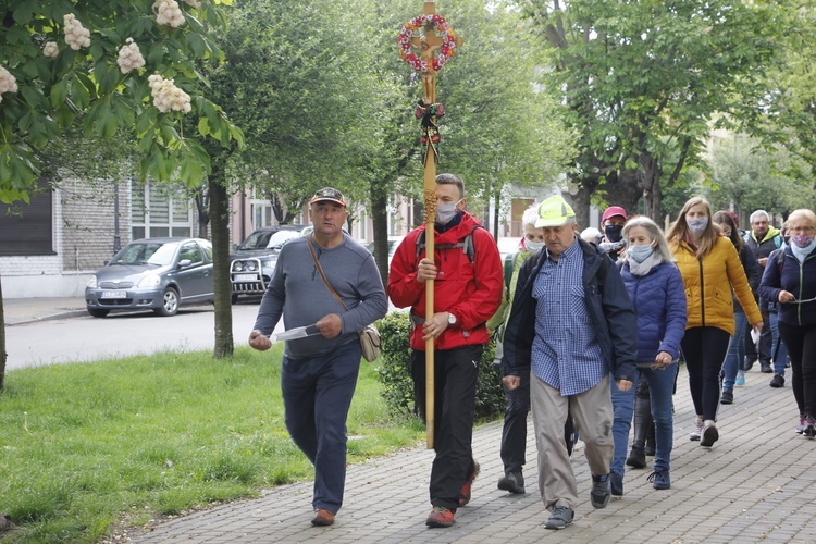 Tradycyjnie w poniedziałek przed zesłaniem Ducha Świętego "jaskółka" wyruszyła na szlak.