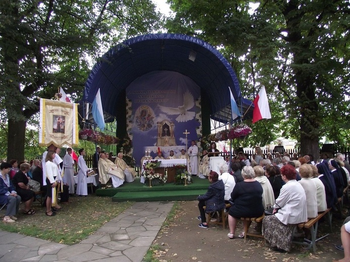 Przed epidemią lipcowe odpusty gromadziły tłumy pielgrzymów.