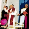 ►	Papież poświęcił radomskie sanktuarium w auli, która dziś nosi jego imię.