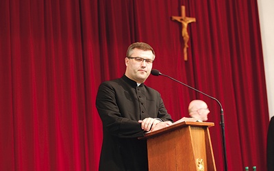 ▲	Ks. Piotr Kaczmarek, rektor łowickiego seminarium, święcenia przyjął 20 lat temu.