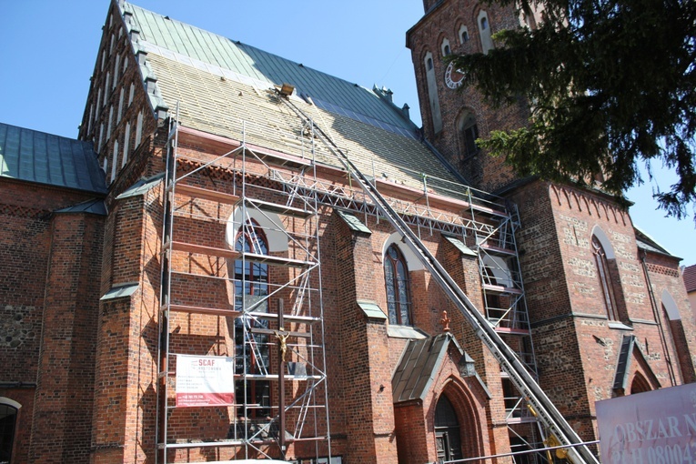 Remont kościoła pw. Podwyższenia Krzyża Świętego w Sulechowie
