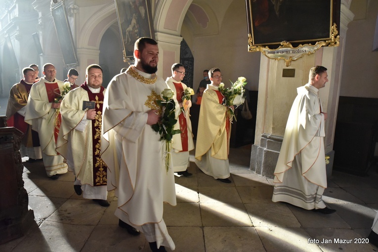 Żagań. Msza w trzecią rocznicę święceń