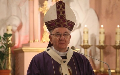 Dyspensa, której arcybiskup udzielił jeszcze przed świętami Wielkiej Nocy, przestaje obowiązywać