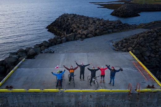 Islandia w "Świat jest piękny"