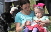Majowa modlitwa przy kapliczce Matki Bożej w Górnej Leszczynie w Istebnej