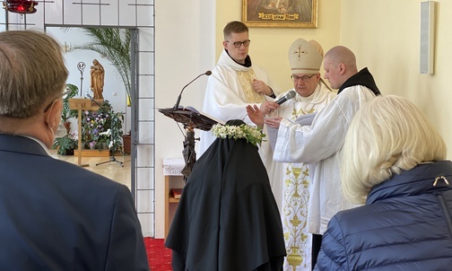 Od świata ubrań, mody do klasztoru. Konsekracja u benedyktynek sakramentek