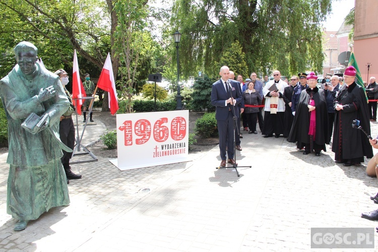 Odsłonięcie pomnika ks. Michalskiego