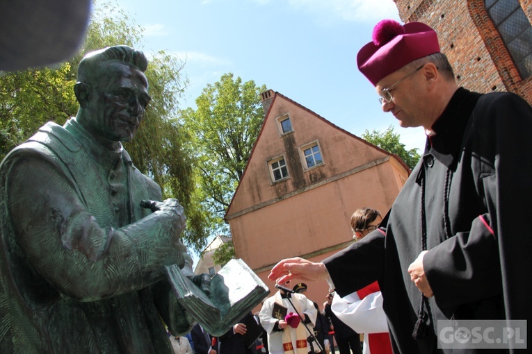 Odsłonięcie pomnika ks. Michalskiego