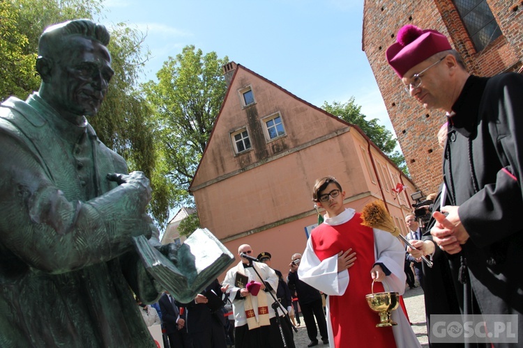 Odsłonięcie pomnika ks. Michalskiego