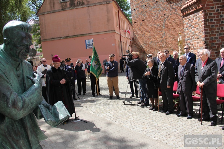 Odsłonięcie pomnika ks. Michalskiego