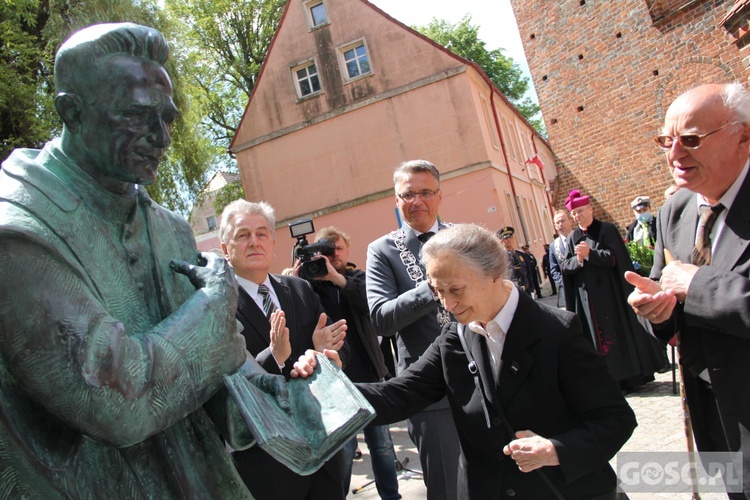 Odsłonięcie pomnika ks. Michalskiego