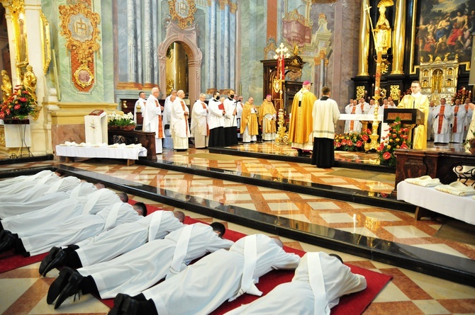 Święcenia kapłańskie w archikatedrze lubelskiej