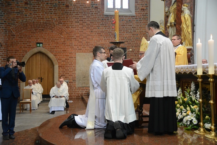 Opole. Święcenia kapłańskie