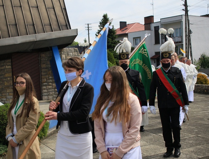 Dziewkowice. Święcenia kapłańskie ks. Damiana Sklorza