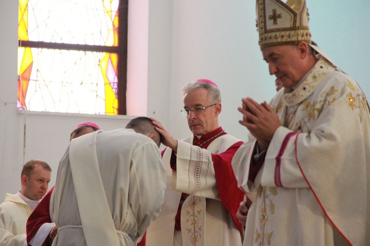 Tarnów. Święcenia kapłańskie 2020