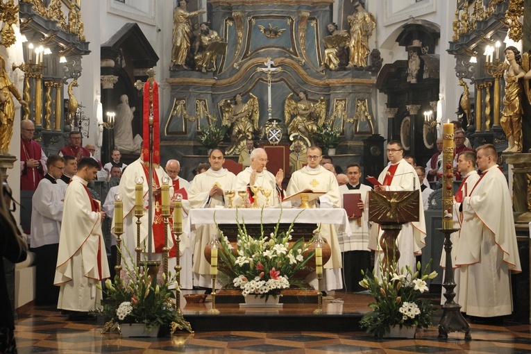 Łowicz. Święcenia kapłańskie