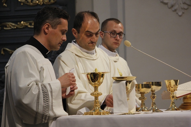 Łowicz. Święcenia kapłańskie