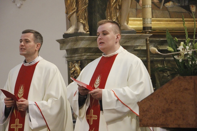 Łowicz. Święcenia kapłańskie