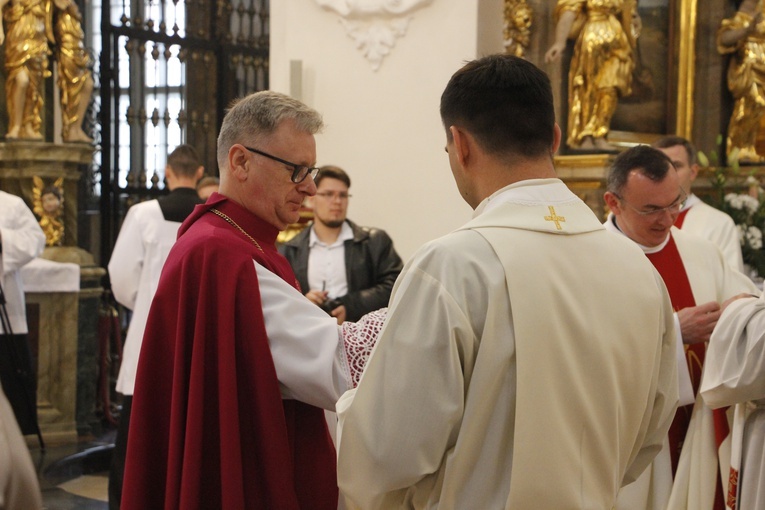 Łowicz. Święcenia kapłańskie