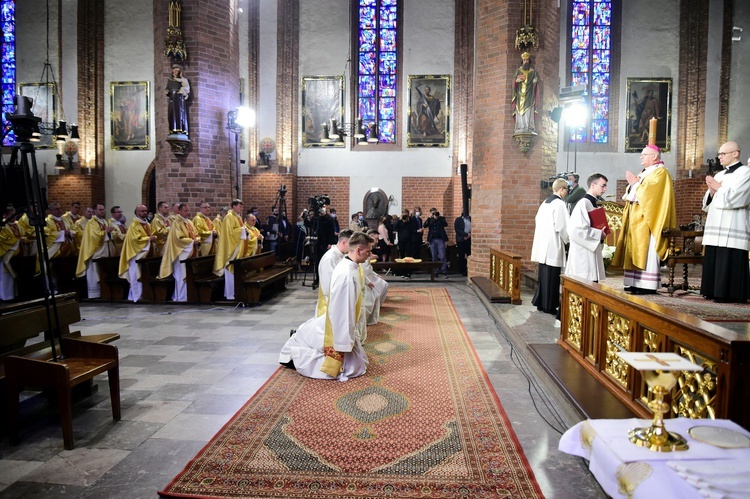 Święcenia kapłańskie. Konkatedra św. Jakuba w Olsztynie