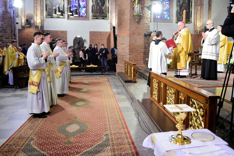 Święcenia kapłańskie. Konkatedra św. Jakuba w Olsztynie