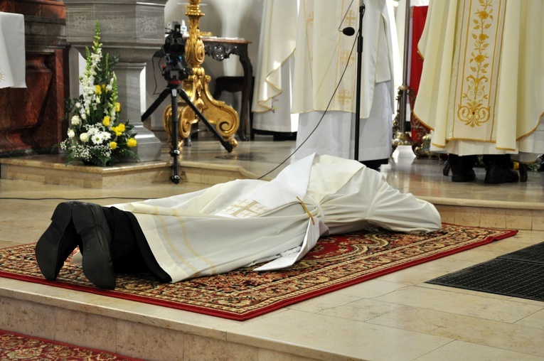 Kujawy. Święcenia kapłańskie ks. Pawła Leżucha