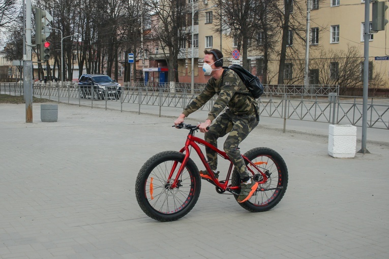 Koronawirus w Polsce: Zmarło 10 kolejnych osób