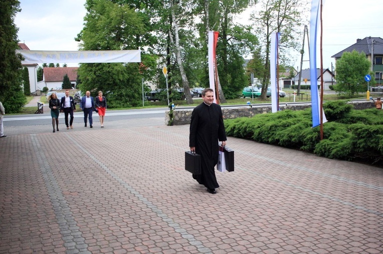 Grodziec. Święcenia kapłańskie ks. Szymona Supela