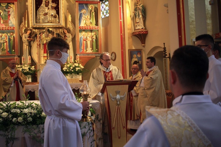 Grodziec. Święcenia kapłańskie ks. Szymona Supela